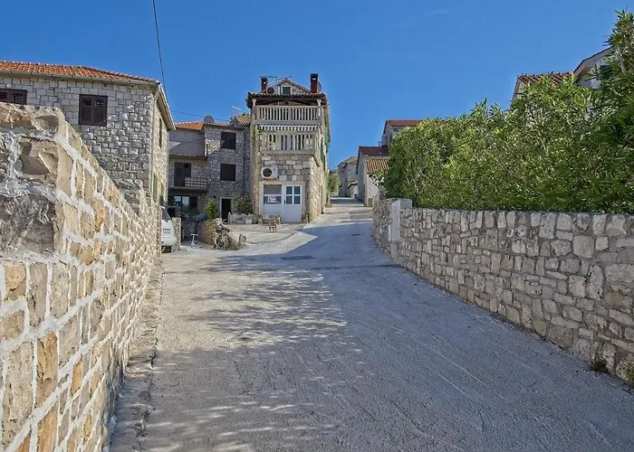 With Parking Space Postira, Brac - 11582 *