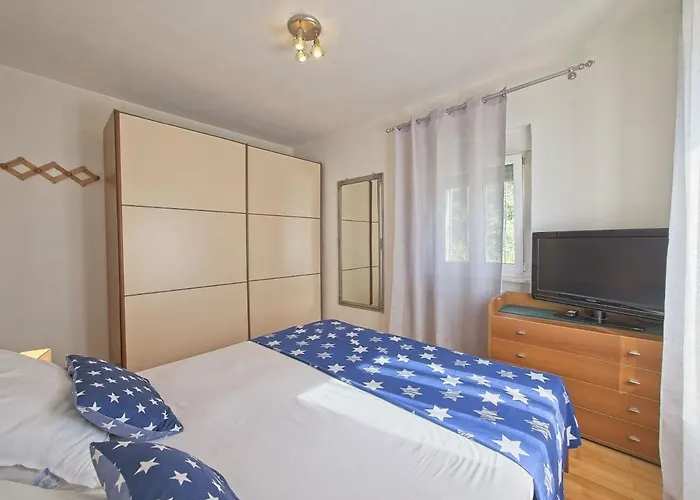 With Parking Space Postira, Brac - 11582 דירה *